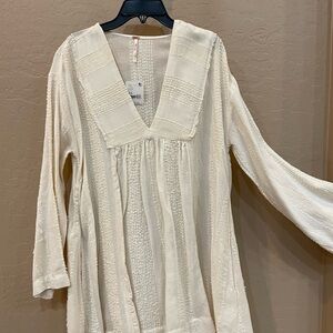 Free People Cream Textured V-Neck Tunic